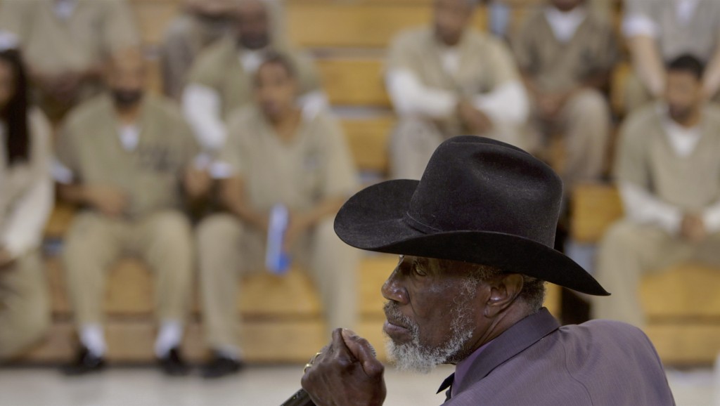 Tail Dragger at Cook County Jail (Photos by Jon Sall)